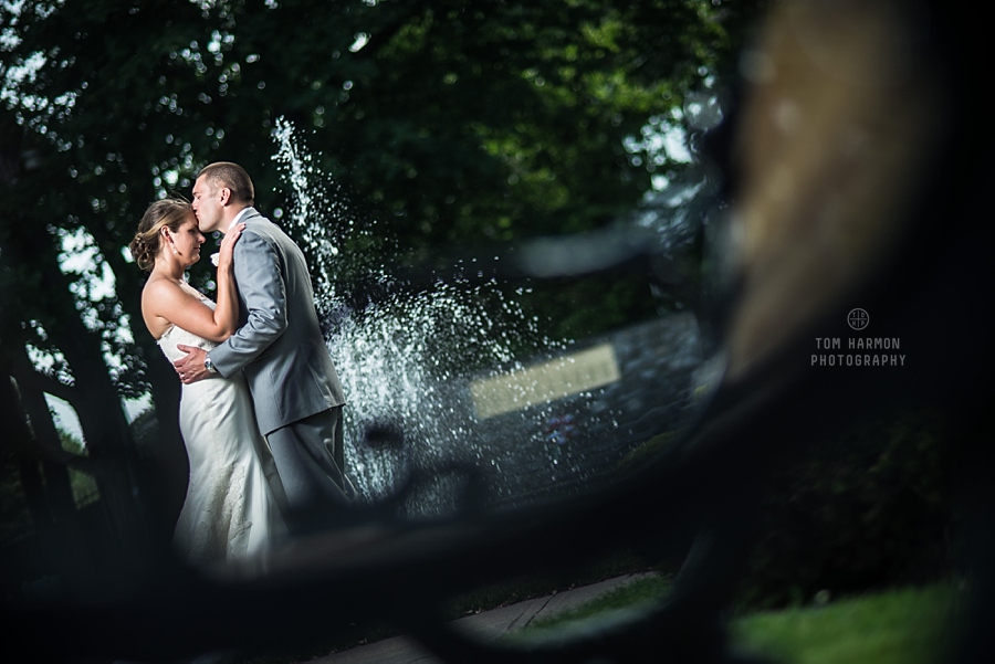 wedding pictures at Skaneateles Lake