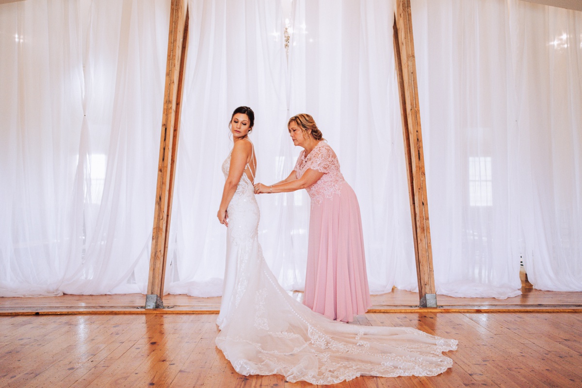 wolf oak acres wedding