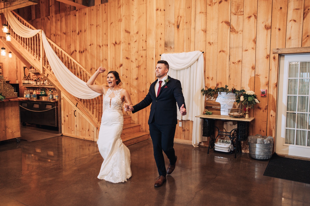 wolf oak acres wedding